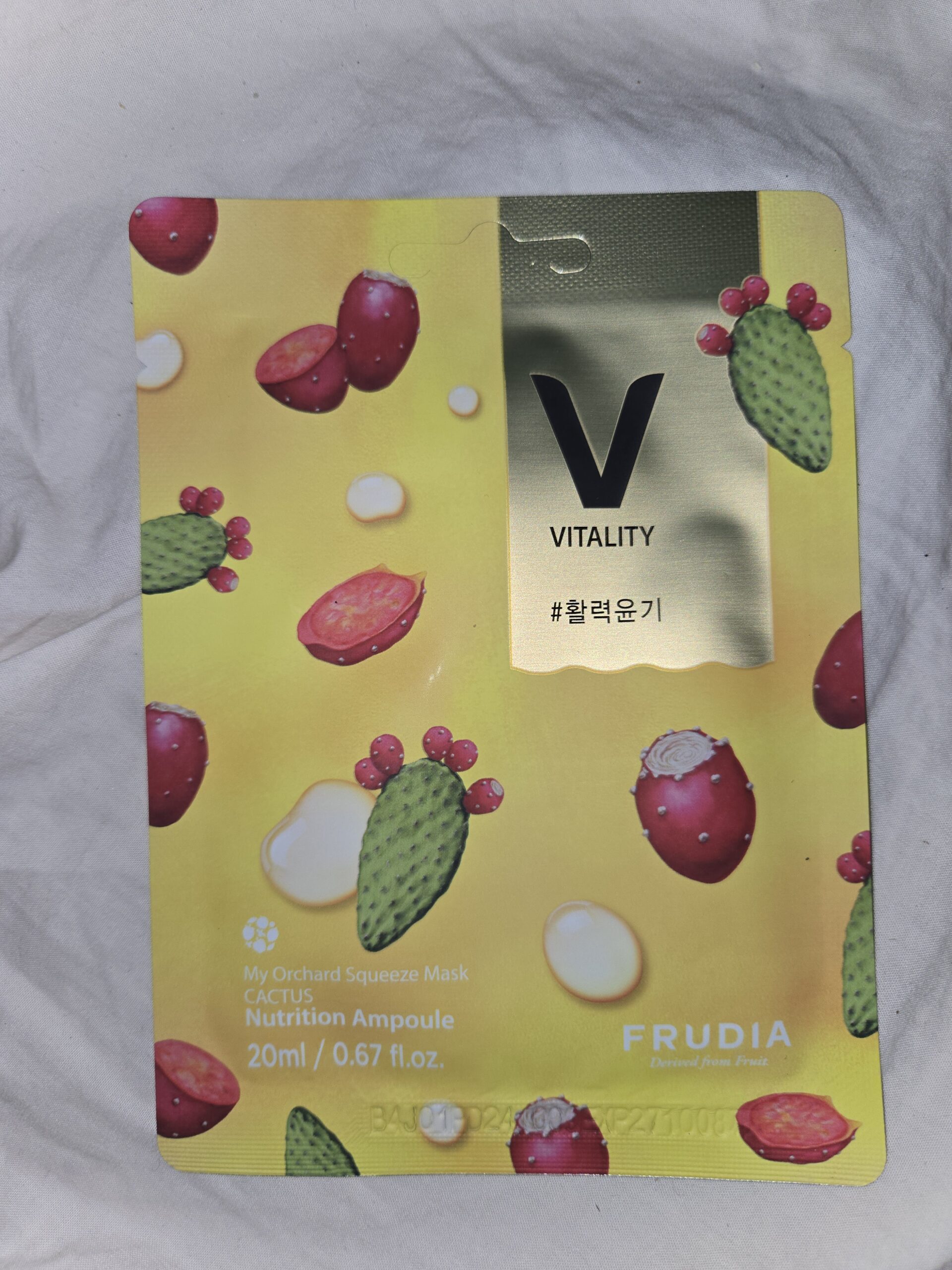Fruidia My Orchard Cactus squeeze mask